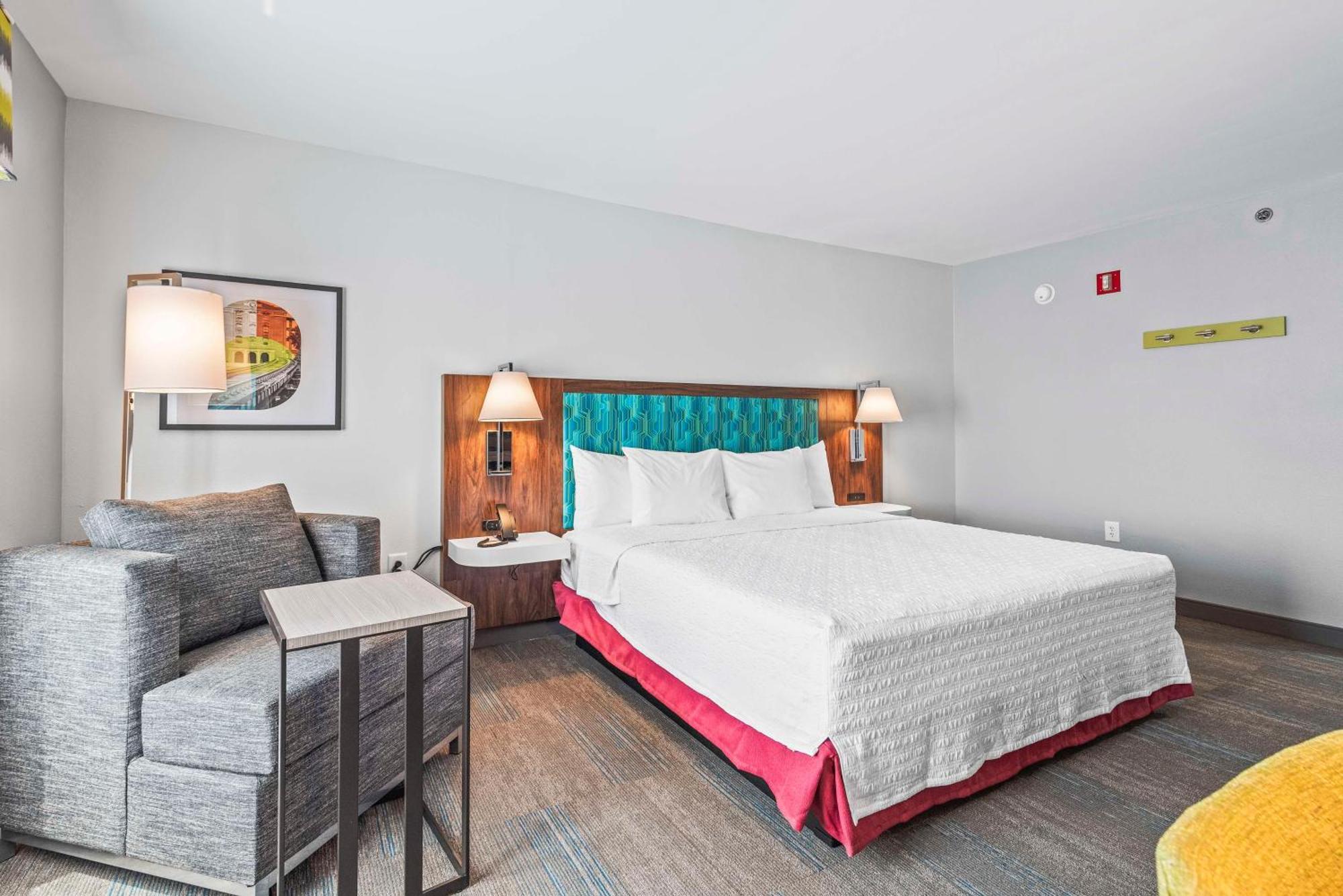 Hampton Inn Columbus-North Exteriör bild