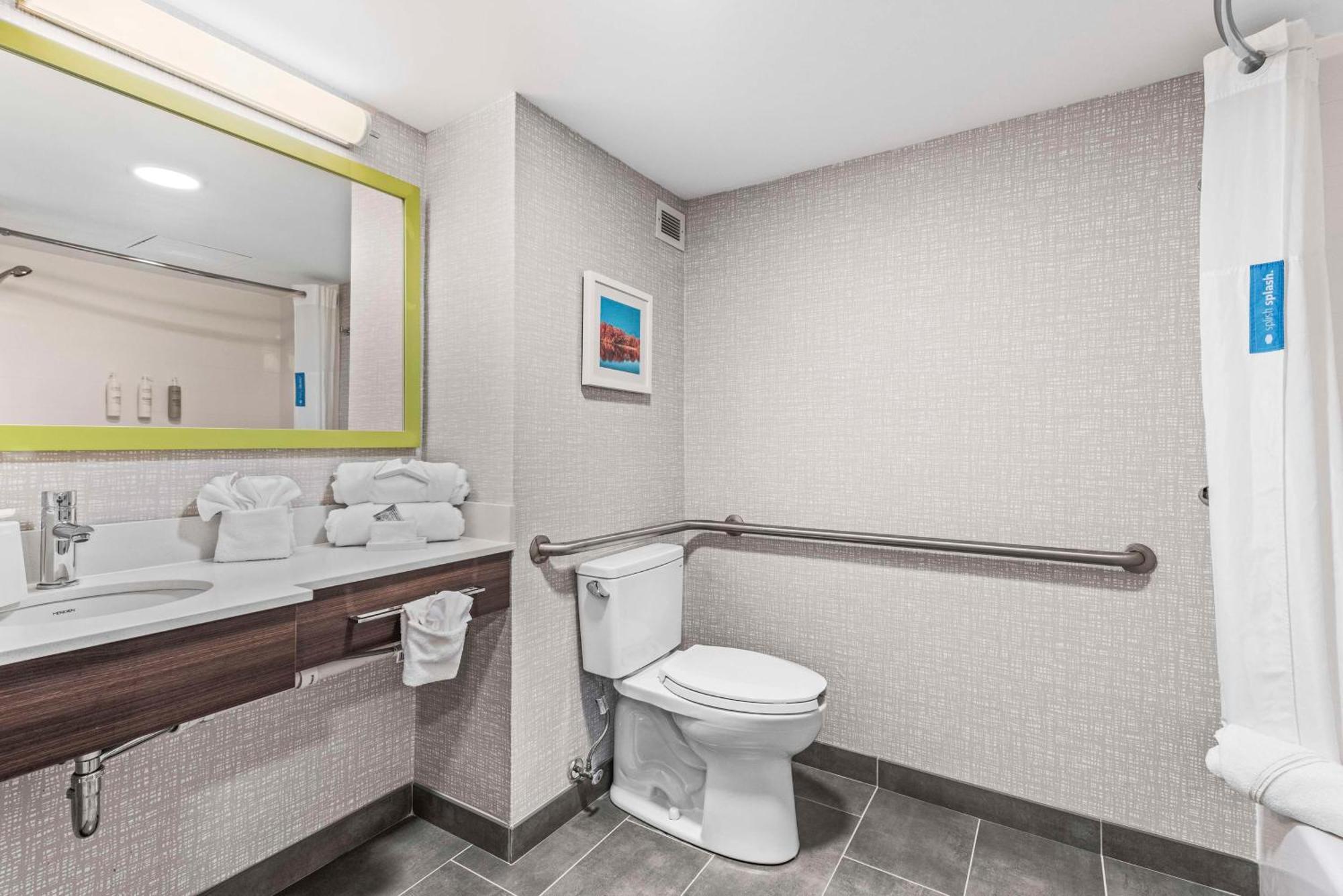 Hampton Inn Columbus-North Exteriör bild