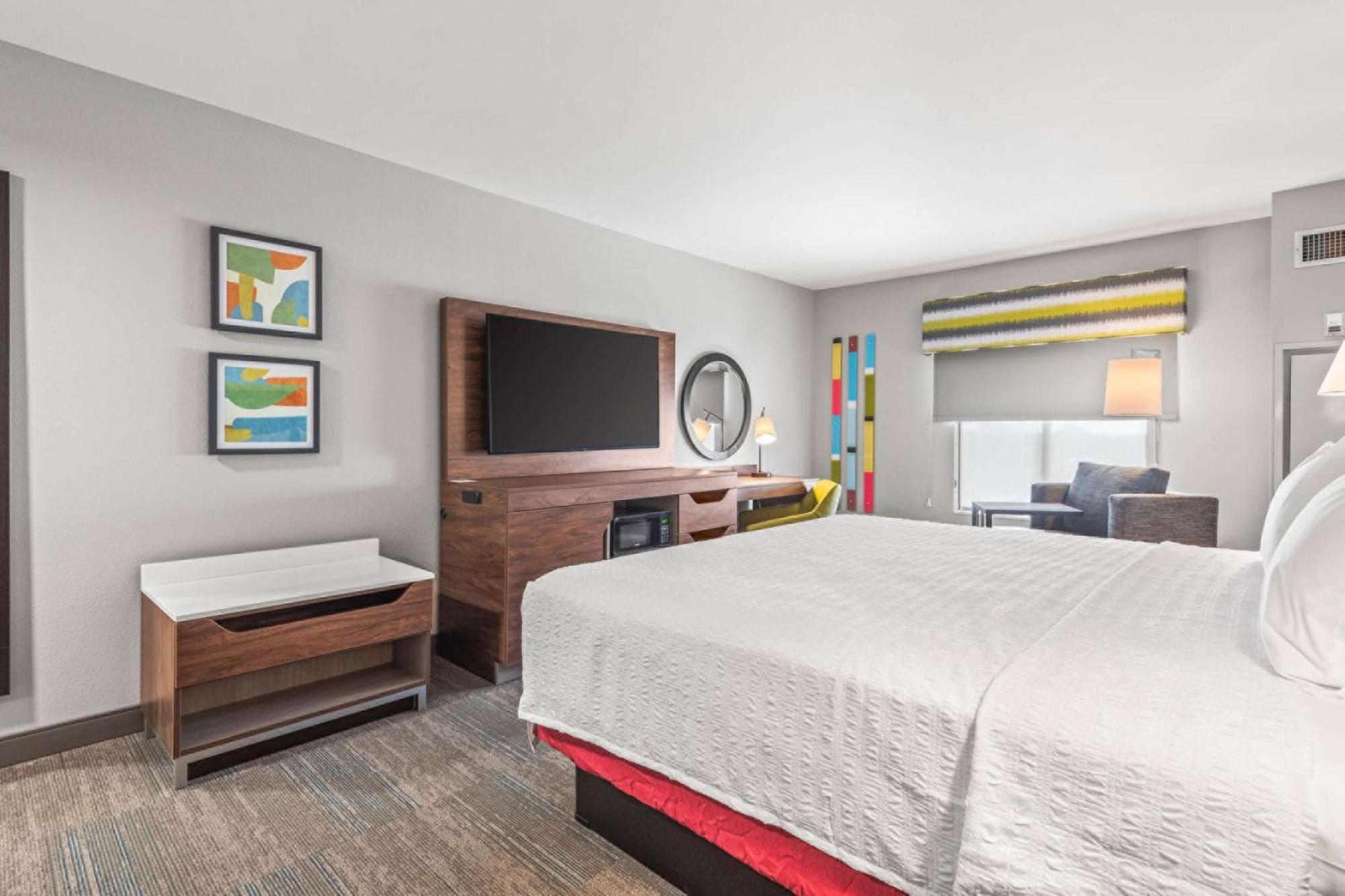 Hampton Inn Columbus-North Exteriör bild