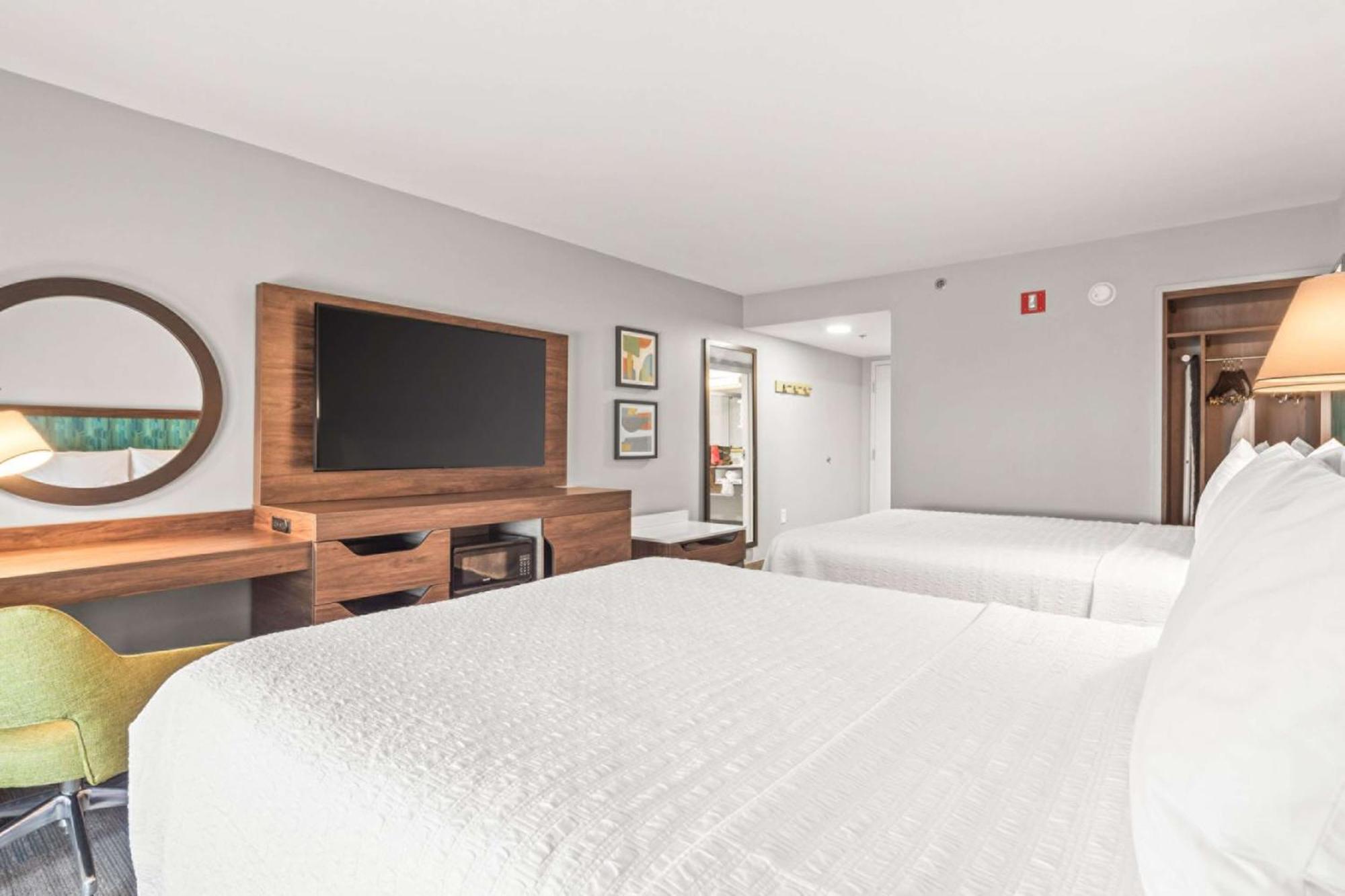Hampton Inn Columbus-North Exteriör bild